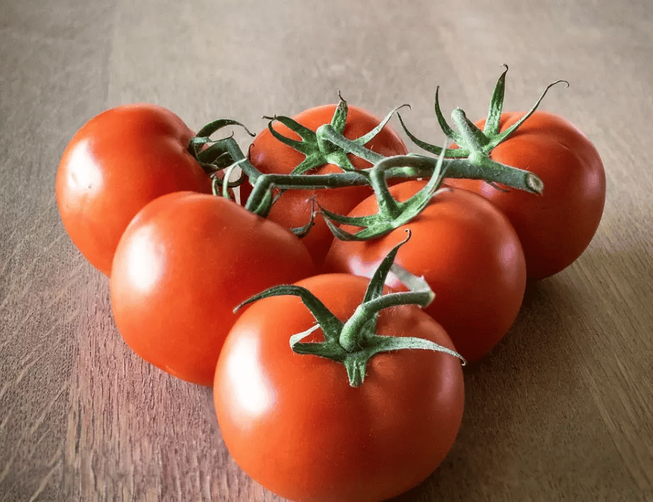 Doctor: Potatoes and tomatoes are harmful to people with these diseases: 25 image 300 1